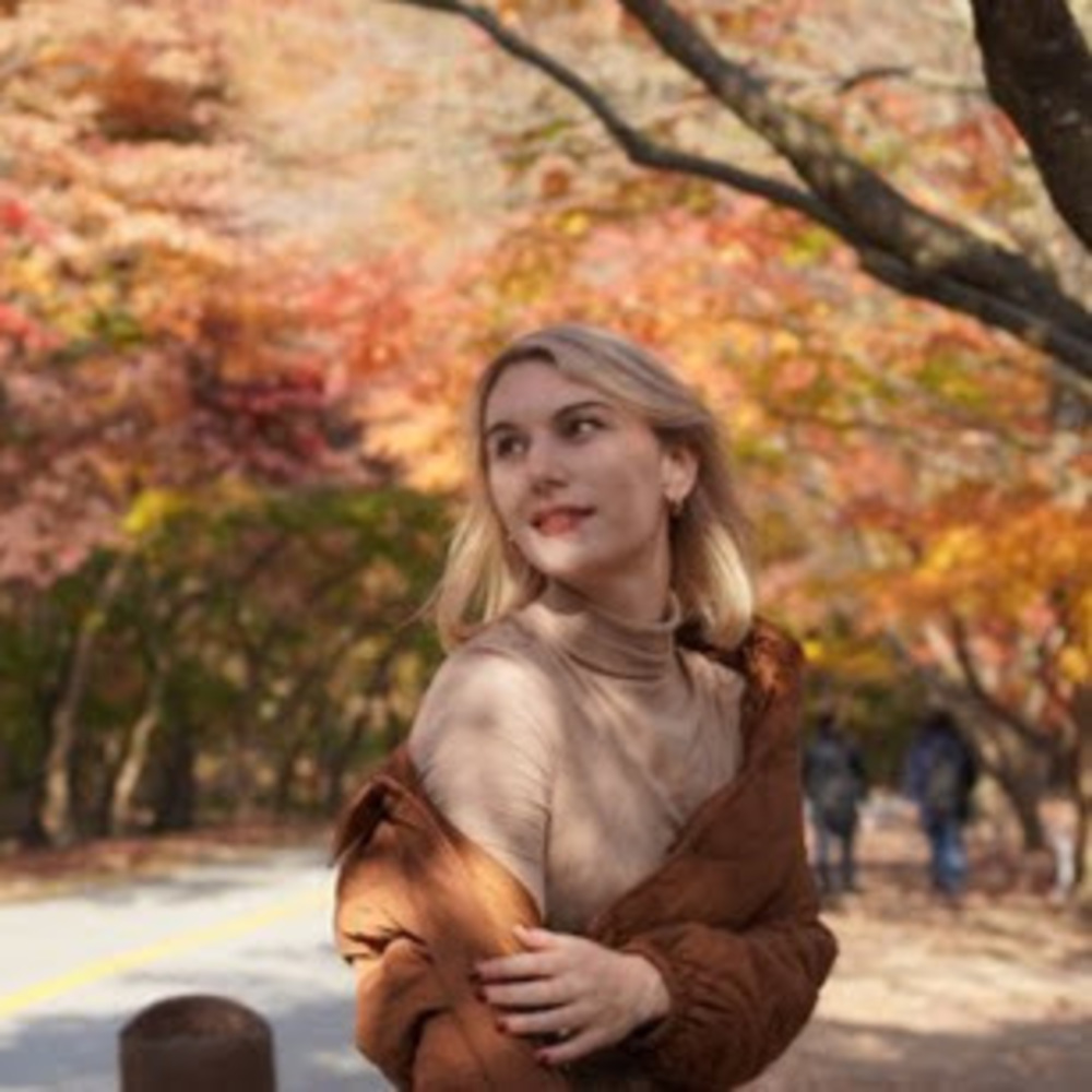 Meet your Posher, Sabrina
